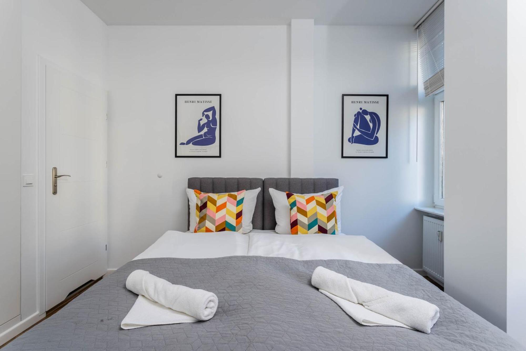 Nowoczesne I Stylowe Studia Very Berry W Poznaniu By Noclegi Renters Exterior photo