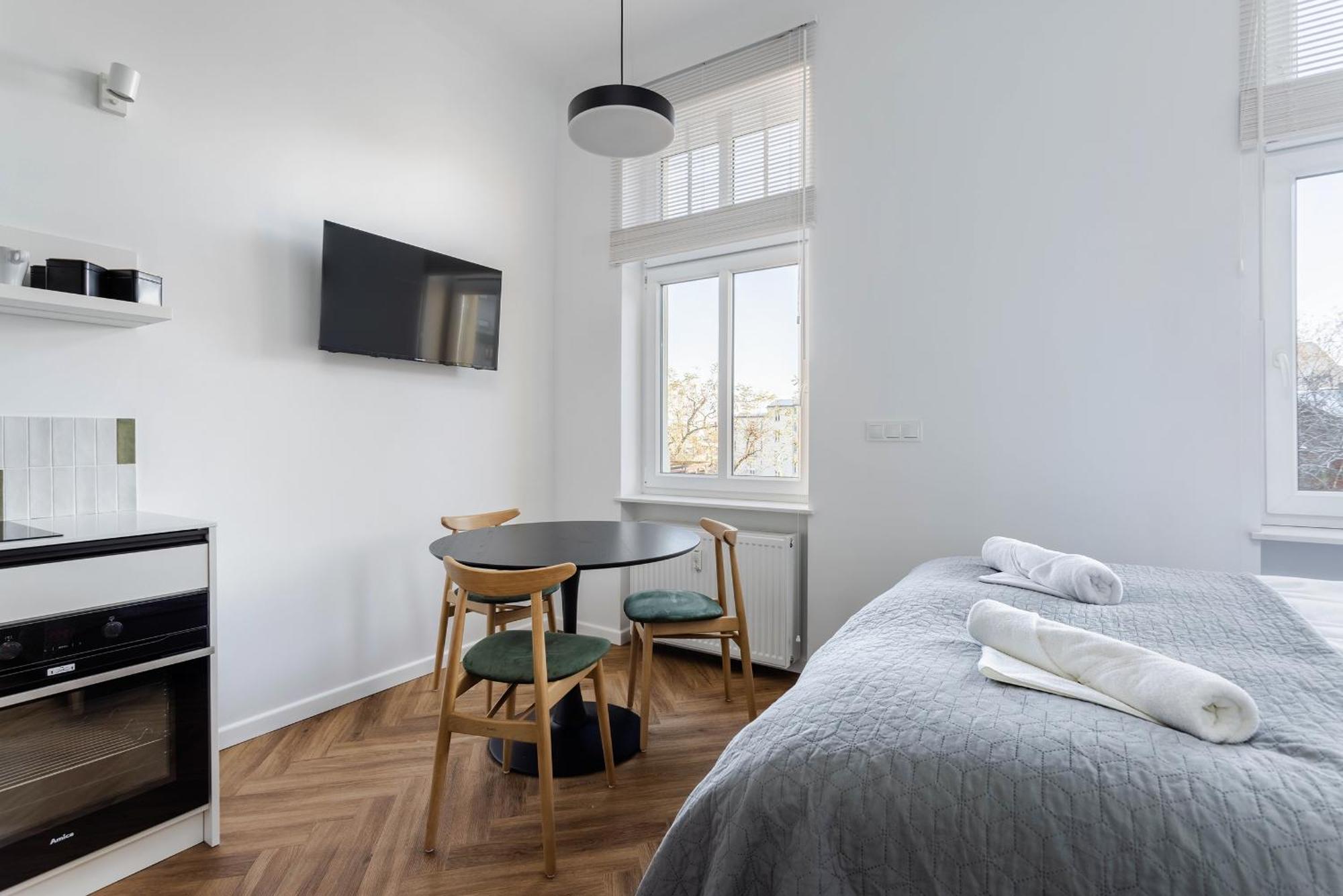 Nowoczesne I Stylowe Studia Very Berry W Poznaniu By Noclegi Renters Exterior photo